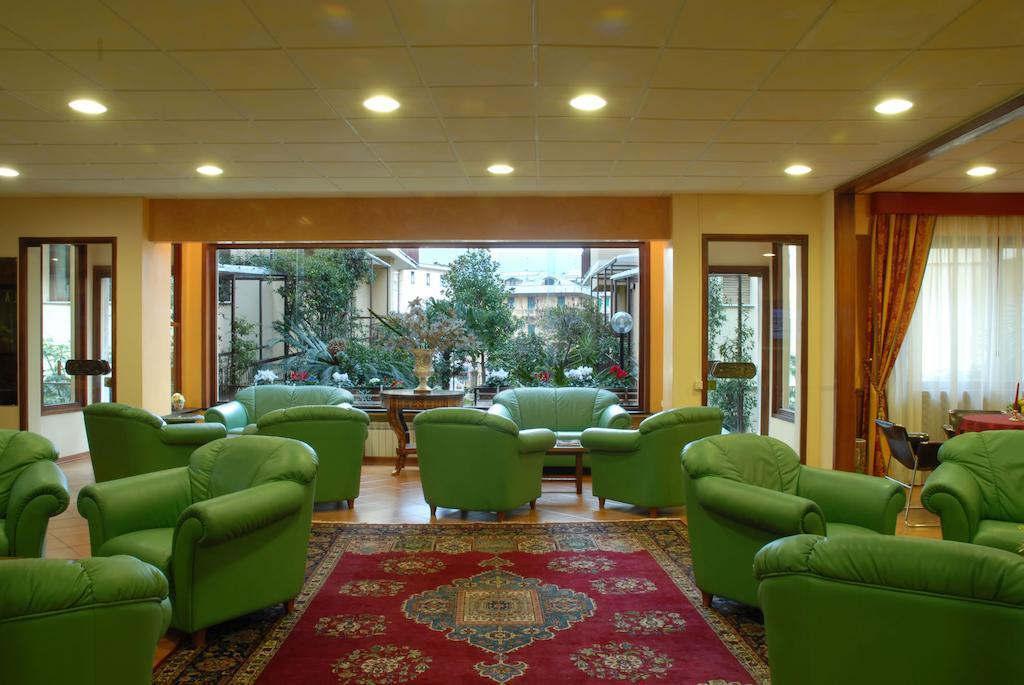 Hotel Mondial ראפאלו מראה חיצוני תמונה